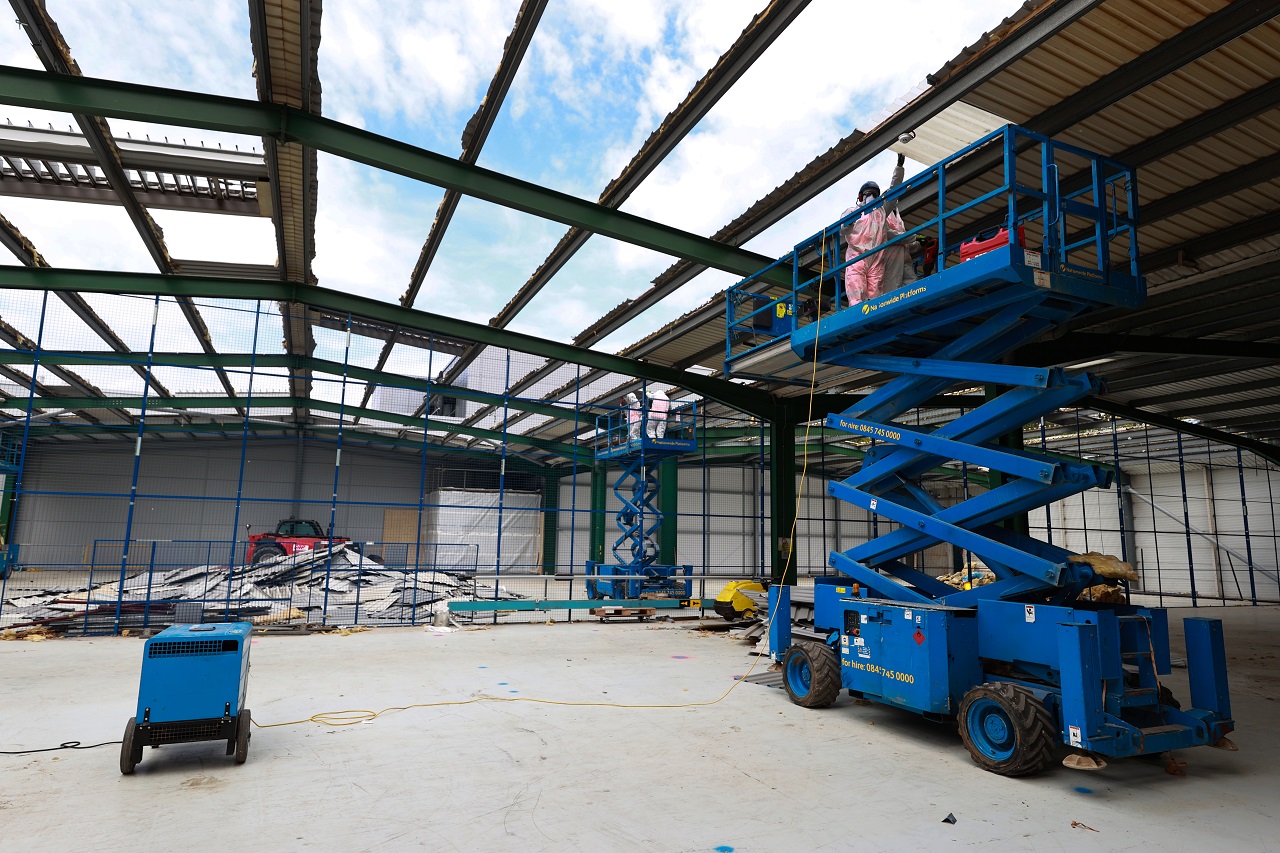 建設中のレッドブル・パワートレインズのファクトリー