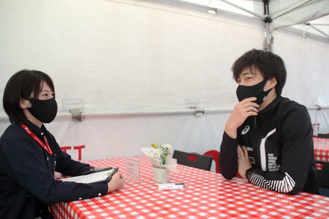 同じドライバーとして、気になるポイントをぐいぐい突っ込む三浦愛さん