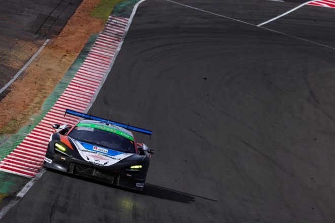 Floral Racing with ABSSAの290号車Floral UEMATSU FG 720S GT3