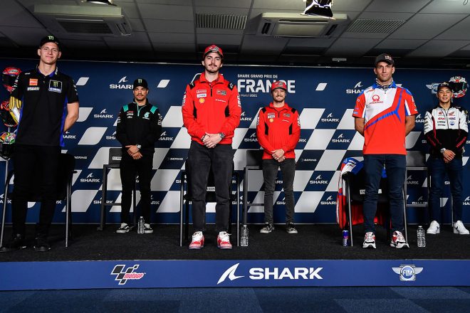 2021年MotoGP第5戦フランスGPのプレスカンファレンスに出席したライダー
