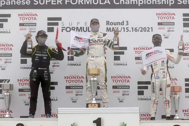 2021スーパーフォーミュラ第3戦オートポリス 暫定表彰式