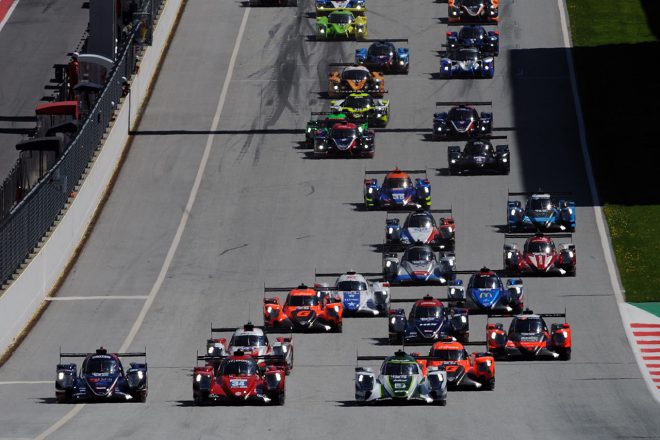 ELMS第2戦レッドブルリンク、スタート時には空は晴れていた。