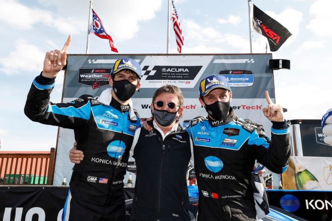 優勝したWTRの（左から）リッキー・テイラー、ウェイン・テイラー（チームオーナー）、フィリペ・アルバカーキ