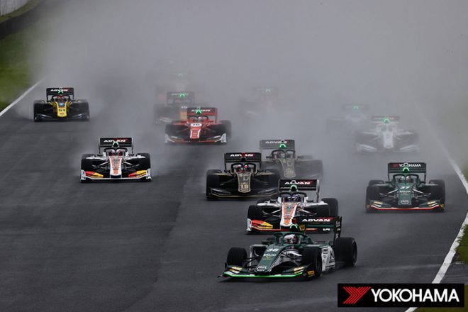 2021スーパーフォーミュラ第3戦オートポリス　決勝レーススタート