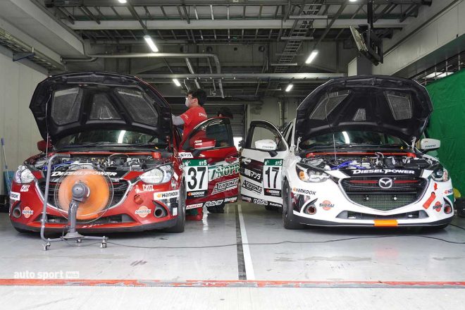 17号車と37号車の2台体制でST-5クラスに挑むTEAM NOPRO