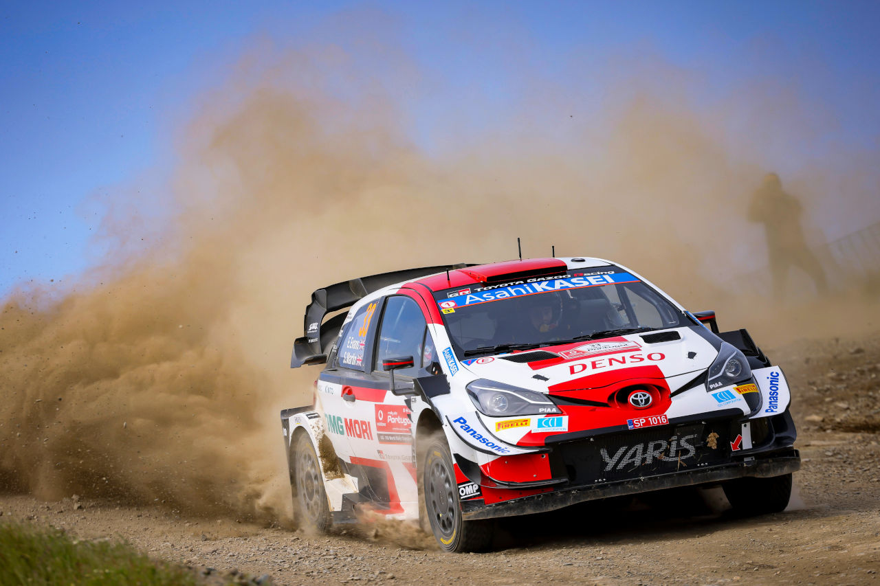 総合首位に浮上したエルフィン・エバンス（トヨタ・ヤリスWRC）　2021年WRC第4戦ポルトガル