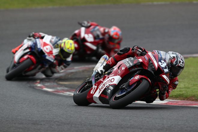2021年全日本ロード第3戦SUGO ST1000 決勝 トップ争い