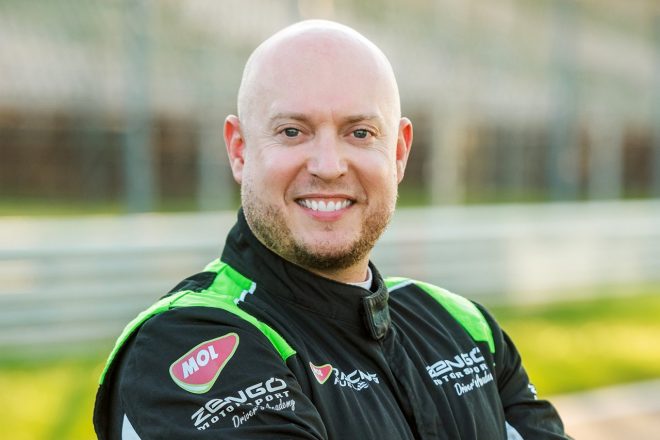 STCCタイトル防衛に向け、継続参戦の発表直後にWTCR復帰をアナウンスしたロブ・ハフは、STCC参戦を「断念する」とした