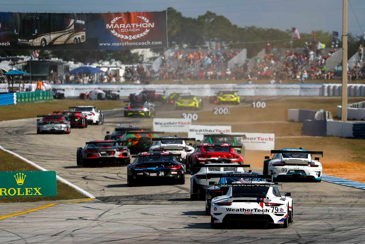 2021年第2戦セブリング12時間レースにおけるGTLMクラス＋GTDクラスの車群。GTLMは来季、GTDプロへと置き換わる