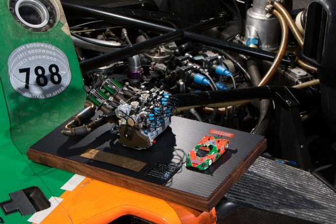完全ハンドメイド・完全受注生産となるマツダR26Bエンジンモデル 1／6スケール ルマン優勝30周年記念モデル