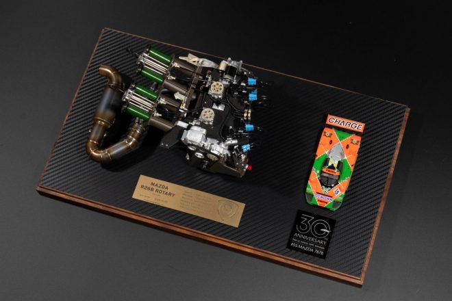 R26Bエンジンモデル マツダ787Bモデルカー付仕様
