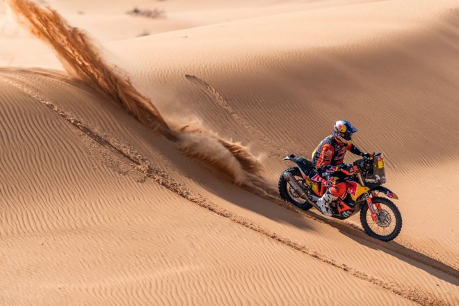 2021年もKTMファクトリーライダーとしてダカールラリーに挑戦したトビー・プライス2021年もKTMファクトリーライダーとしてダカールラリーに挑戦したトビー・プライス