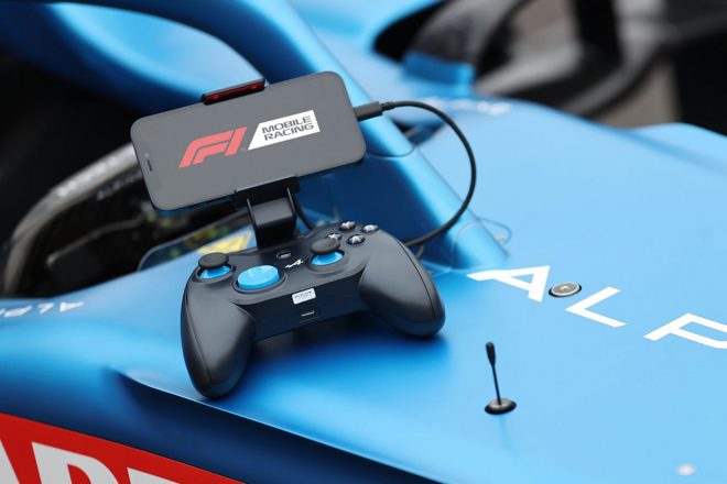 アルピーヌF1コラボデザインの有線型ゲームコントローラー『ROTOR RIOT Wired Game Controller ALPINE RR1850RA』
