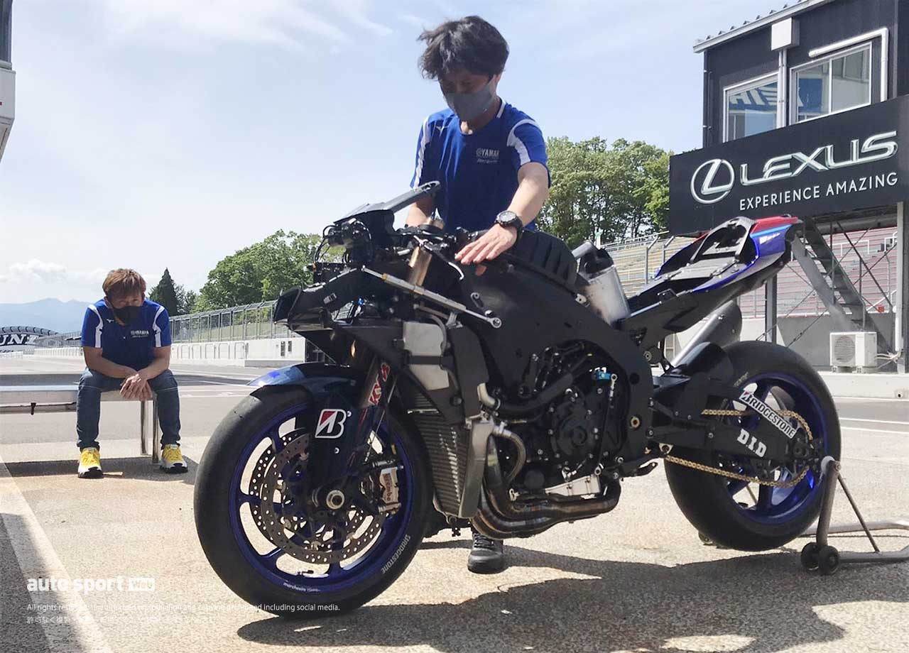 ブログ 全日本ロード第3戦sugo 新型ホンダcb1300白バイ仕様の細部を覗く ヘンタイ カメラマン現地情報の画像 写真 9 Autosport Web