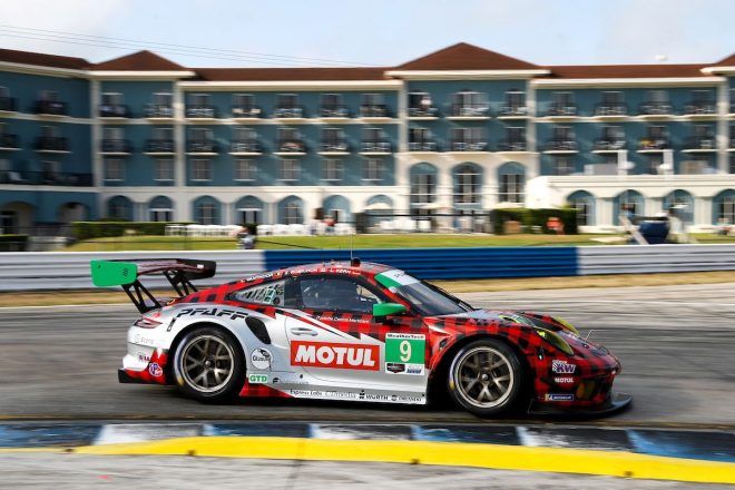 ウェザーテック・スポーツカー選手権第2戦セブリング12時間でクラス優勝を飾ったパフ・モータースポーツの9号車ポルシェ911 GT3 R