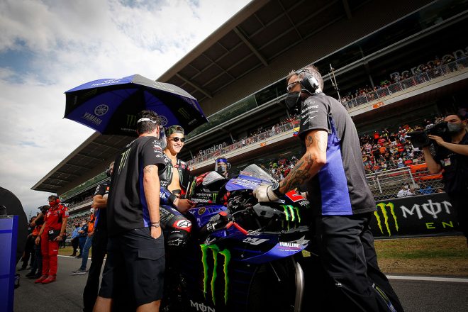 グリッドに着くファビオ・クアルタラロ（モンスターエナジー・ヤマハMotoGP）／2021年MotoGP第7戦カタルーニャGP