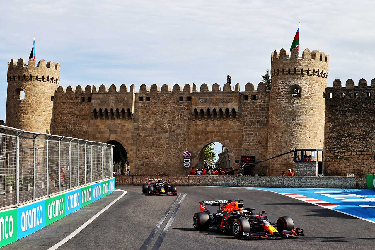 2021年F1第6戦アゼルバイジャンGP　マックス・フェルスタッペン＆セルジオ・ペレス（レッドブル・ホンダ）