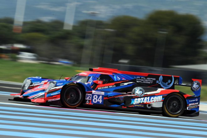 アクセルペダルとブレーキペダルを用いずにドライブができるよう改造されたアソシエーションSRT41の84号車オレカ（青木拓磨／ナイジェル・ベイリー／ピエール・サンシネナ）