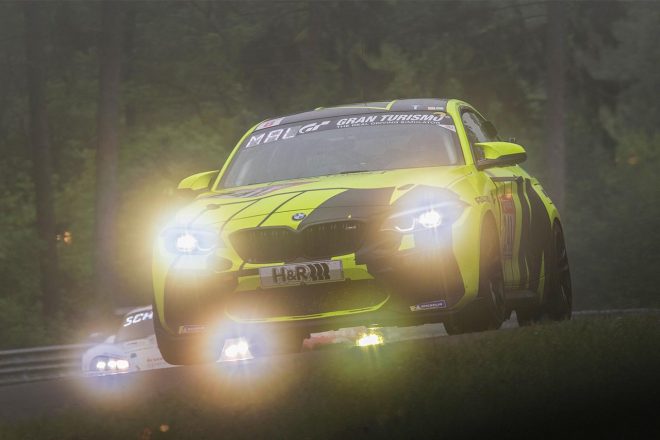 BMW M GmbH代表のマルクス・フラッシュは自らニュルブルクリンク24時間にドライバーとしても参戦した。