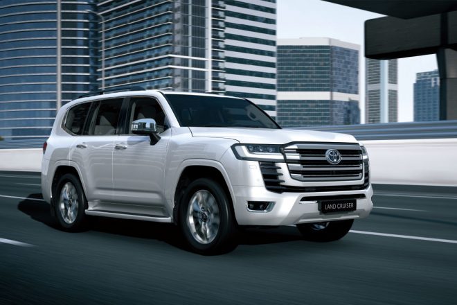 新型ランドクルーザー（海外仕様）