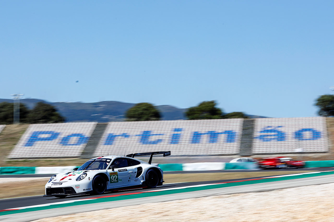 ポルティマオを走るポルシェGTチームの92号車ポルシェ911 RSR-19