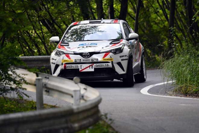 国際格式のJSRで優勝した青山康/加勢直毅組(CUSCO RACING/トヨタC-HR)