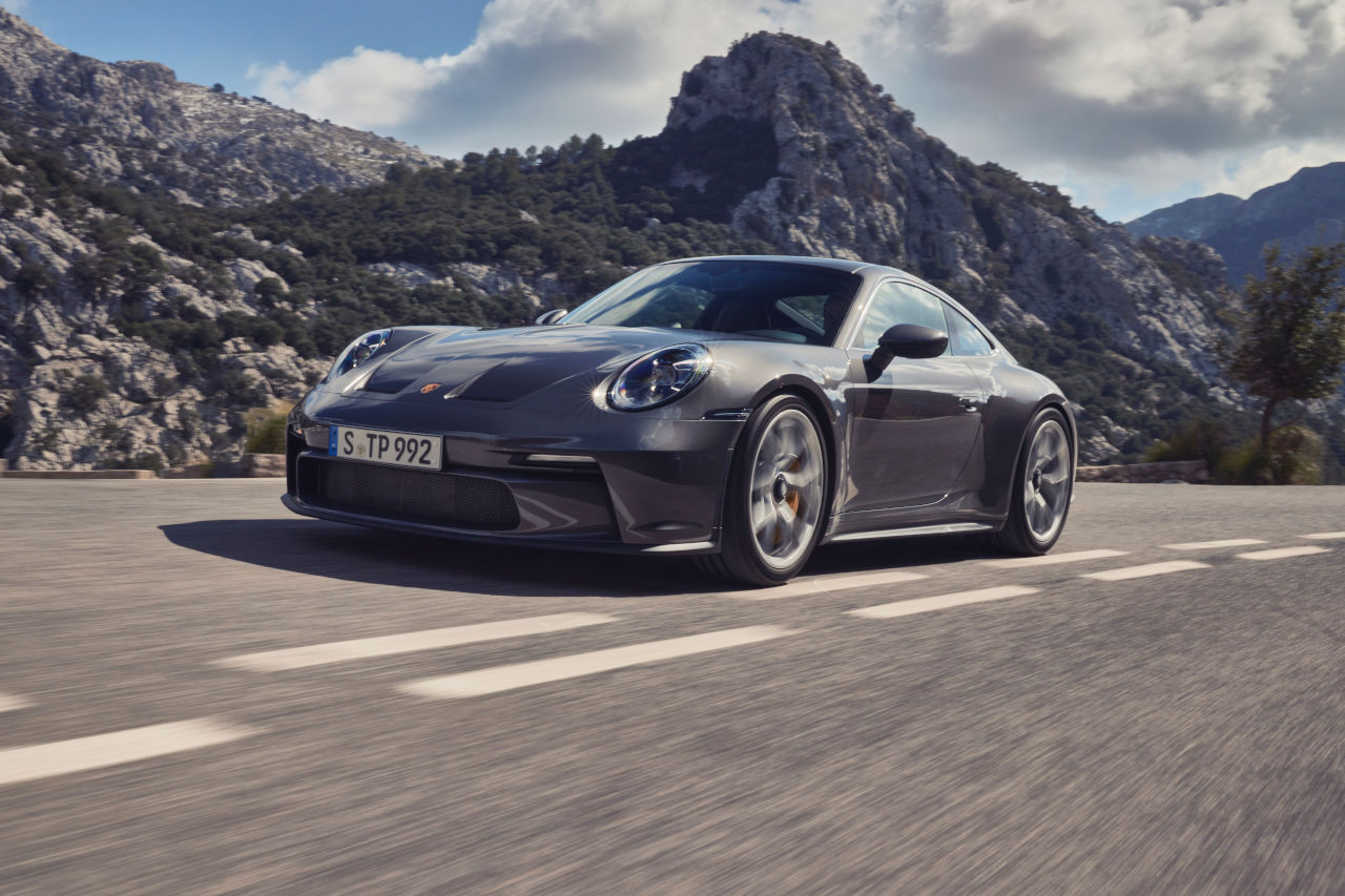 2021年6月16日より予約受注が開始された新型ポルシェ911 GT3ツーリングパッケージ