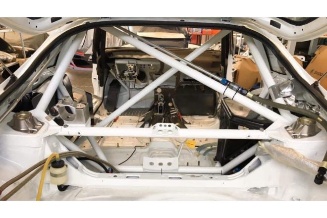 フルレストアを受けるセリカGT-FOUR（キャビン）