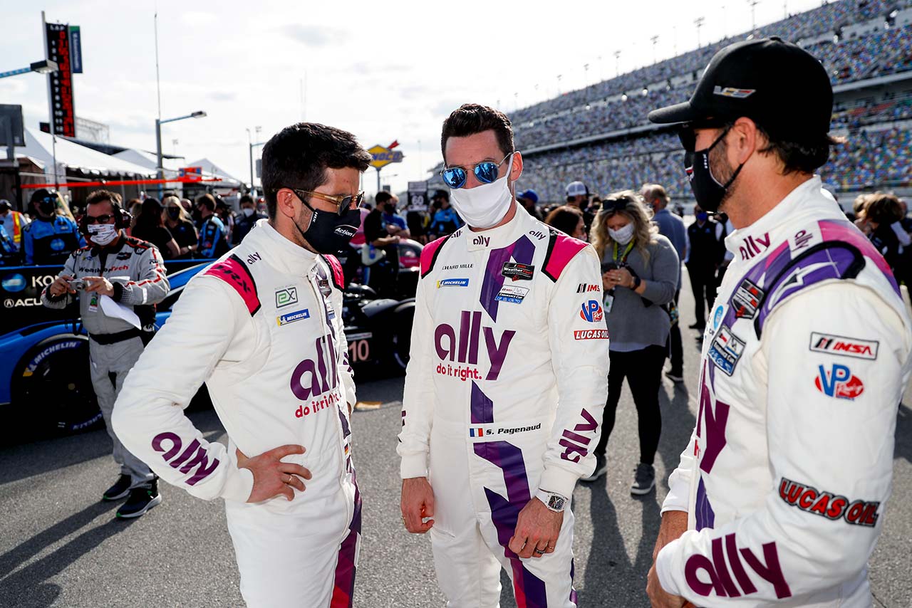 パジェノー（中央）は今年、小林可夢偉、ジミー・ジョンソンとともに、IMSAの長距離レースで構成されるミシュラン・エンデュランス・カップにキャデラックで参戦している