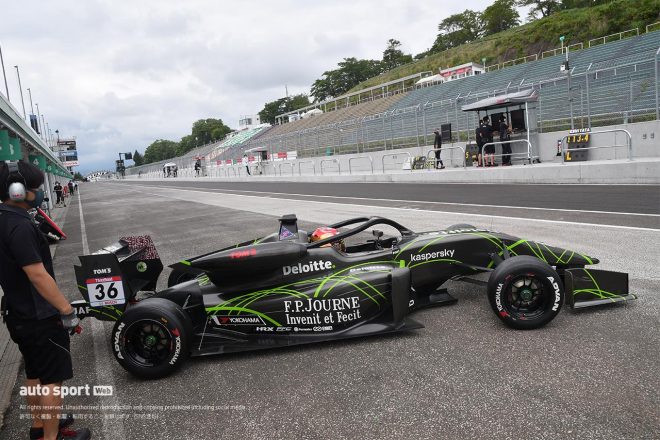 スーパーフォーミュラ・ライツ第4大会を前にした走行でTOM'Sの36号車をドライブした宮田莉朋