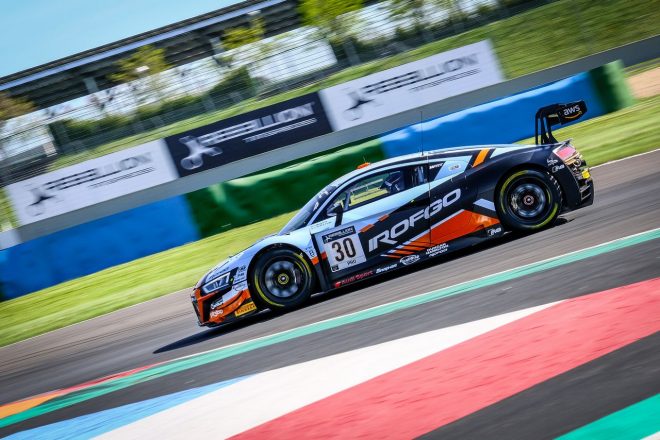 チームWRTの30号車アウディR8 LMS　2021年GTワールドチャレンジ・ヨーロッパ第2戦マニクール