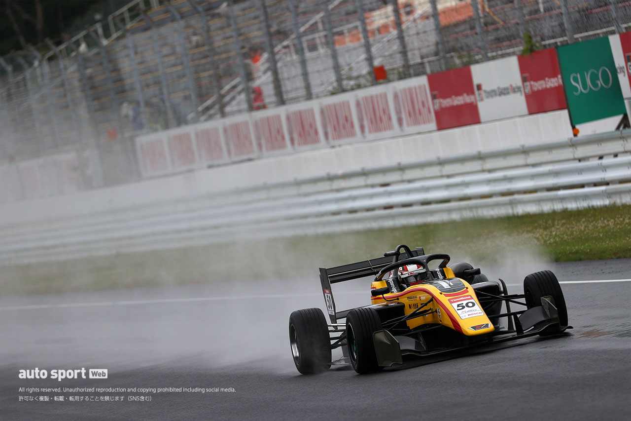 名取鉄平（Byoubugaura B-MAX Racing 320）