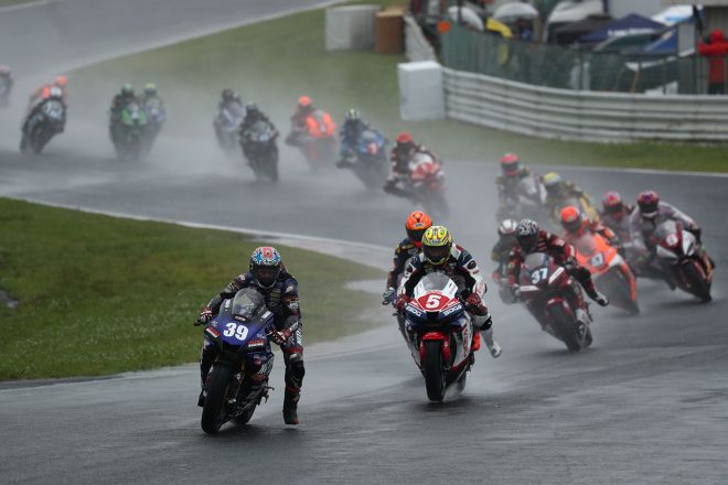 2021年全日本ロード第4戦筑波 ST1000 レース1 オープニングラップ