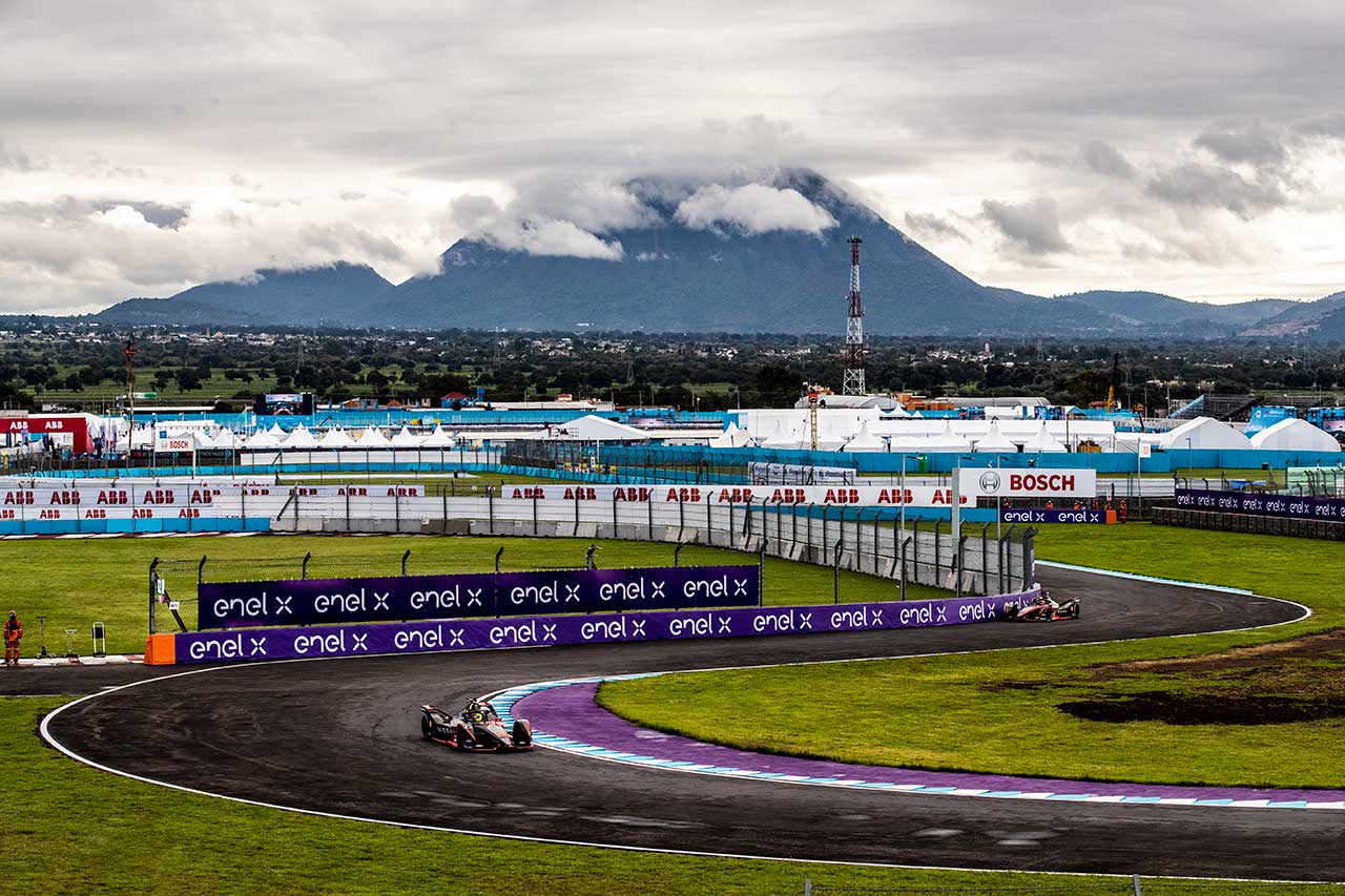 2020／21年フォーミュラE第8～9戦プエブラE-Prix　ニッサン・e.ダムスの2台