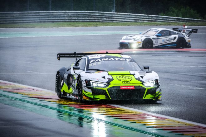 富田竜一郎組の31号車アウディR8 LMS（チームWRT）