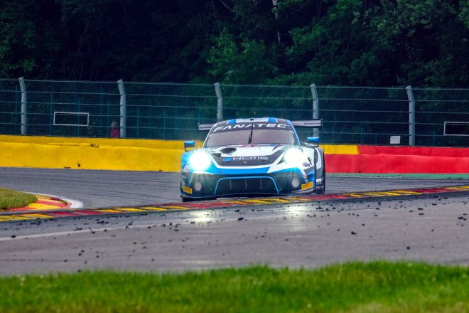 KCMGの18号車ポルシェ911 GT3 R