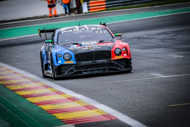 CMRの107号車ベントレー・コンチネンタルGT3