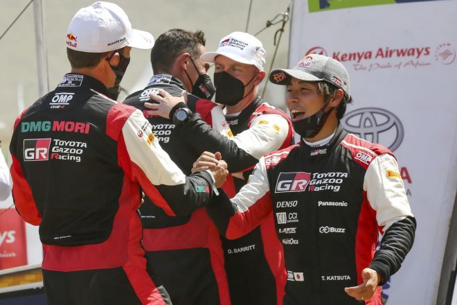 セバスチャン・オジエ（左：優勝）と勝田貴元（右：2位）