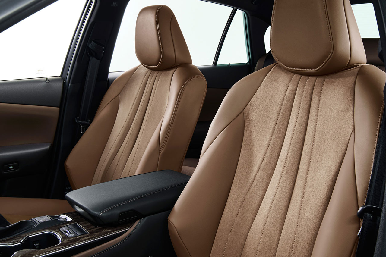 トヨタ・クラウン S“Elegance Style Ⅲ”のインテリア