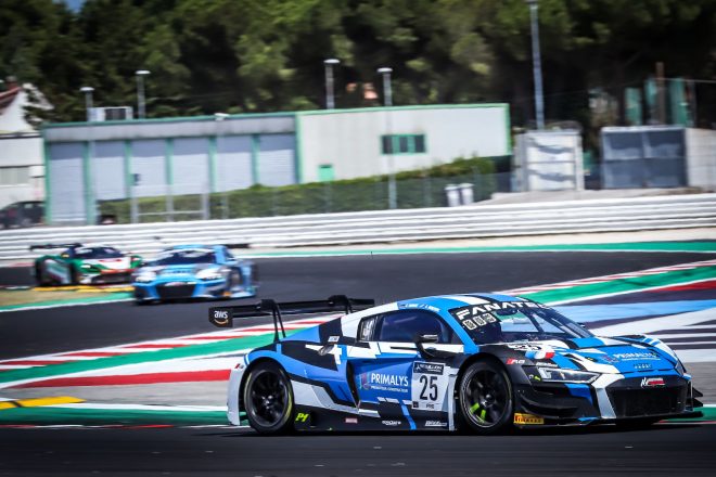 サンテロック・レーシングの25号車アウディR8 LMS