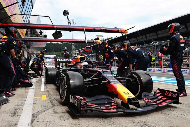 2021年F1第9戦オーストリアGP　マックス・フェルスタッペン（レッドブル・ホンダ）のピットストップ