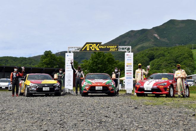 JN3クラス表彰式　全日本ラリー第7戦ラリー・カムイ