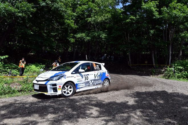 豊田自動織機・DL・ヴィッツ（天野智之／井上裕紀子組）