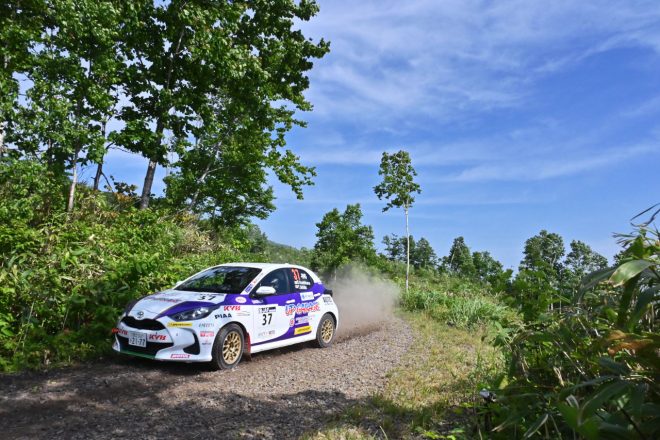 KYB DL アップガレージ Yaris(吉原將大/石田裕一組)