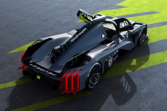 プジョー9X8のエクステリア。リヤウイングを取り除く独自のデザインが採用された