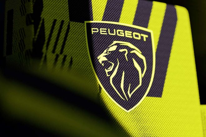 2021年7月6日に発表されたプジョーLMH『9X8』