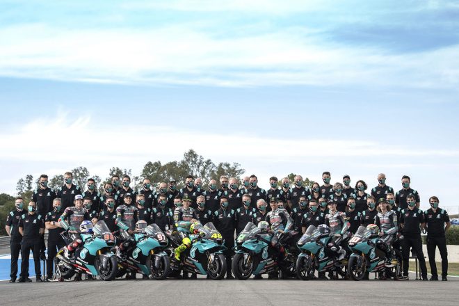 MotoGPにはペトロナス・ヤマハSRT、Moto2&Moto3にはペトロナス・スプリンタ・レーシングとして参戦