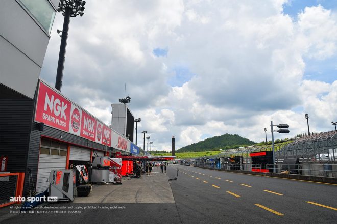 搬入作業が進むツインリンクもてぎ