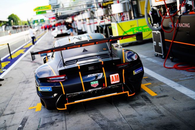 GRレーシングの86号車ポルシェ911 RSR-19