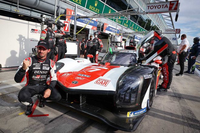 PPを獲得した7号車GR010ハイブリッドのホセ・マリア・ロペス